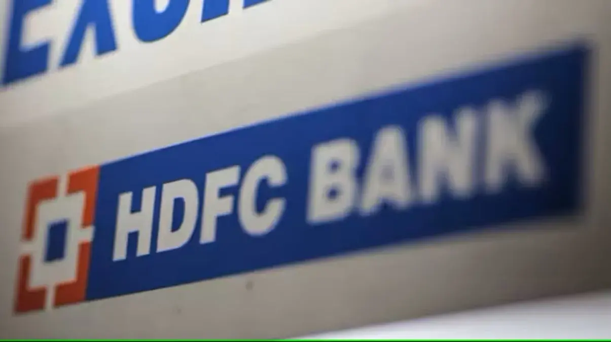 एचडीएफसी बैंक ने 2 करोड़ क्रेडिट कार्ड के साथ पहला बैंक बनकर उपलब्धि हासिल की।